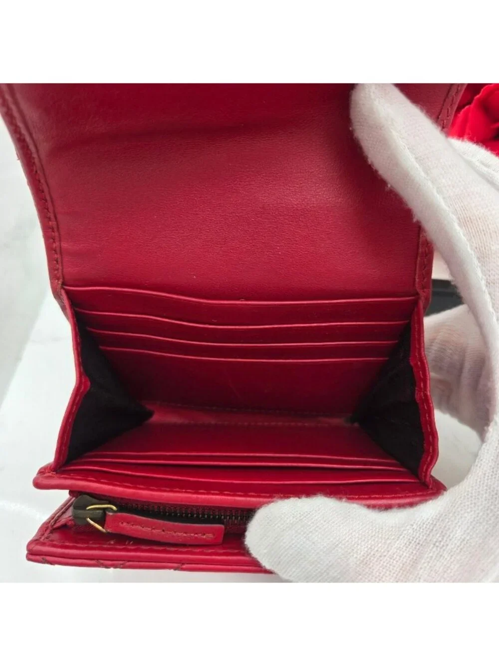 Gucci Fold Wallet GG Marmont Quilted - Picture 11 of 14